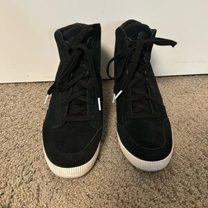 Women’s Sorel Out and About Black Suede Wedge Boot size 8